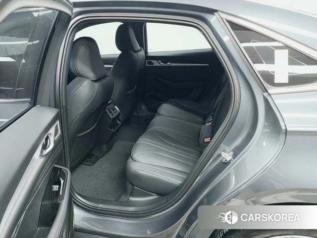 Geely Automobile Xingrui 2025 Темно-серый из Китая, фото 3