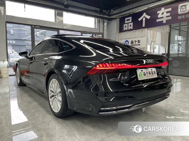 Audi A7 2021 Темно-серый из Китая, фото 3