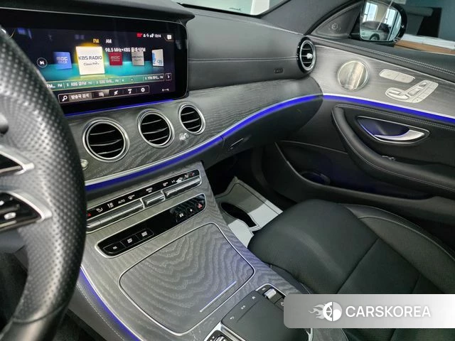 Mercedes-Benz E-Class W213 2022 Черный из Кореи, фото 3