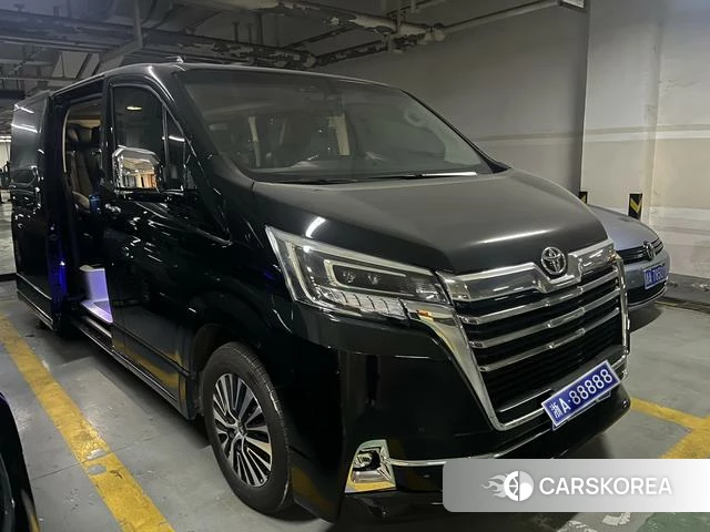 Toyota Granvia (overseas) 2023 Черный из Китая, фото 3