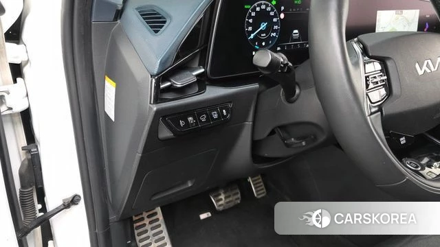 Kia Di Ol Nu Niro 2022 Белый из Кореи, фото 3