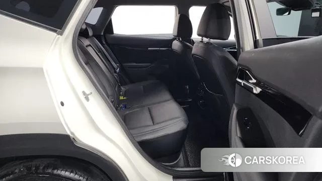 Kia Seltos 2022 Белый из Кореи, фото 3