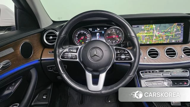 Mercedes-Benz E-Class W213 2019 Белый из Кореи, фото 3