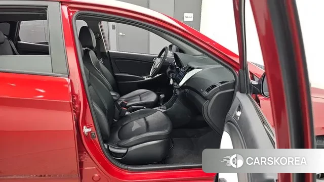 Hyundai Accent (New type) 2018 Красный из Кореи, фото 3