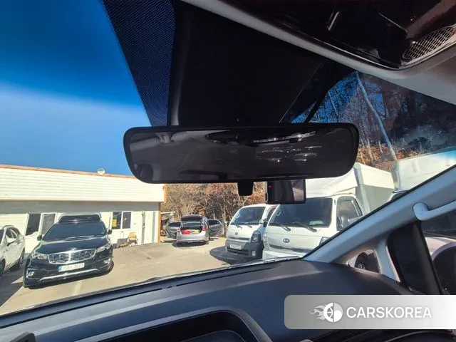 Hyundai Staria 2022 Серебряный из Кореи, фото 3