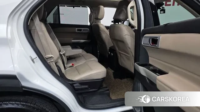 Ford Explorer 6th Generation 2021 Белый из Кореи, фото 3