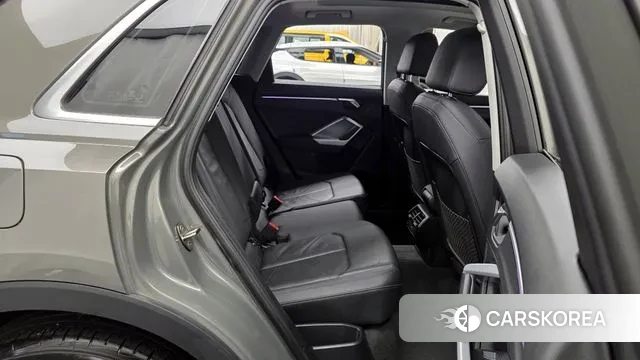 Audi Q3 (F3) 2020 Серый из Кореи, фото 3