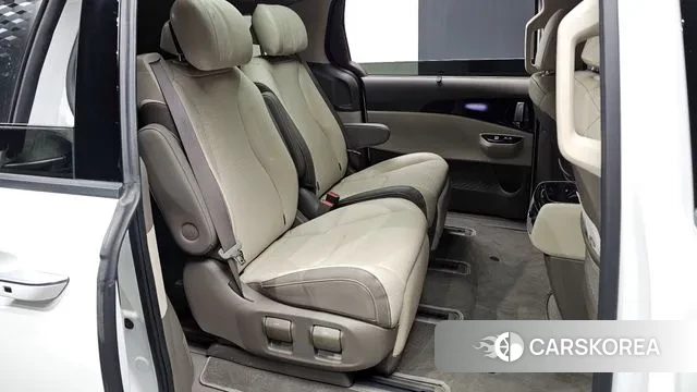 Kia Carnival 4th generation 2023 Белый из Кореи, фото 3