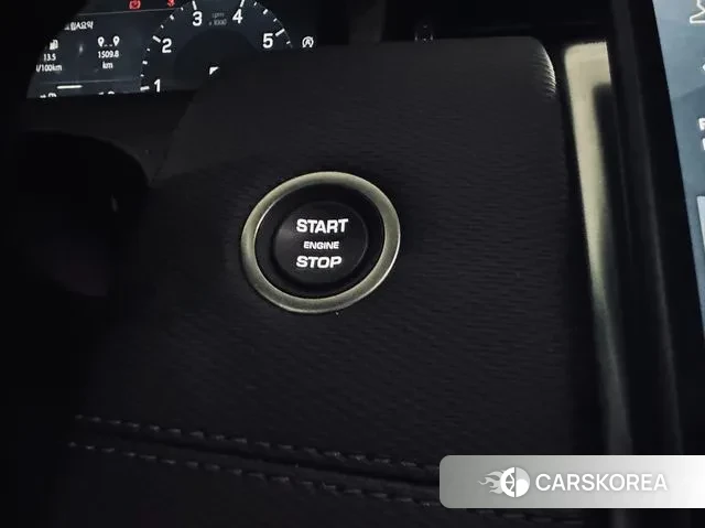 Land Rover Discovery Sports 2nd Generation 2025 Белый из Кореи, фото 3