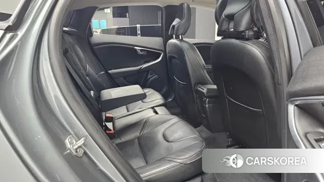 Volvo V40 2018 Серый из Кореи, фото 3