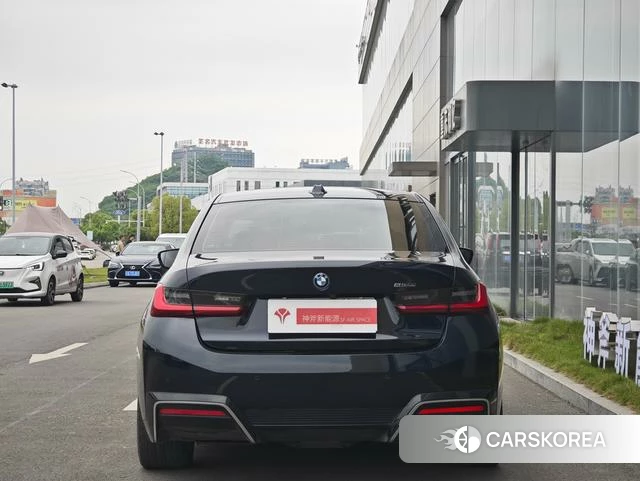 BMW i3 2023 Черный из Китая, фото 3