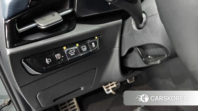 Kia Di Ol Nu Niro 2022 Темно-зеленый из Кореи, фото 3