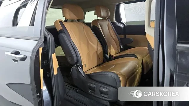 Kia Carnival 4th generation 2023 Черный из Кореи, фото 3