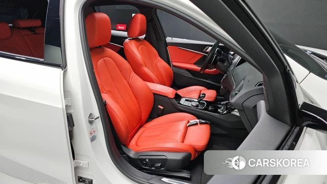 BMW 1 Series (F40) 2021 Белый из Кореи, фото 3