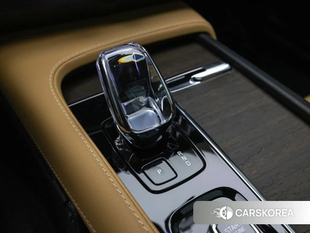 Volvo V90 Cross-Country 2023 Белый из Кореи, фото 3