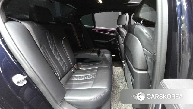 BMW 5 Series (G30) 2022 Черный из Кореи, фото 3