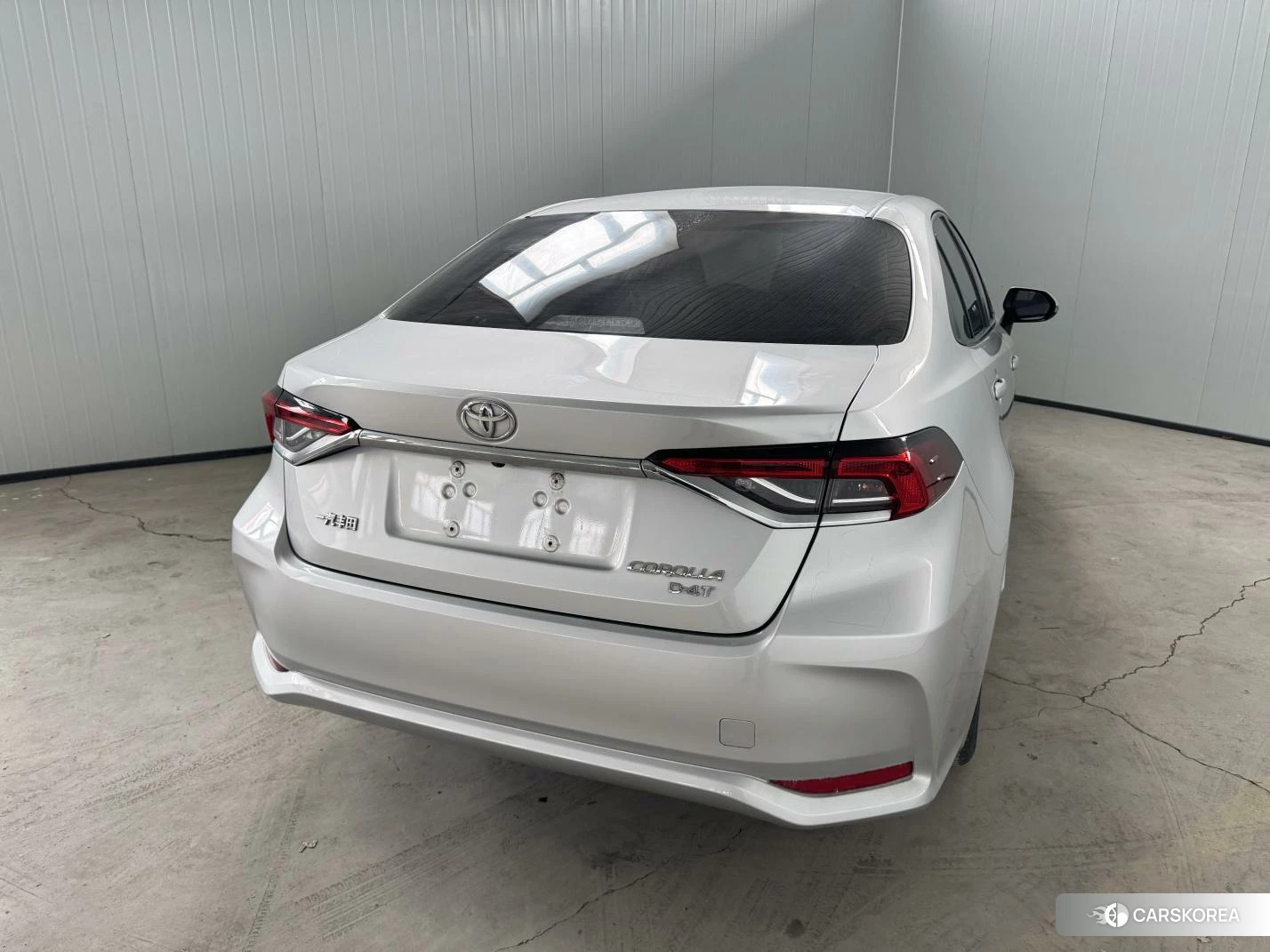 Toyota Corolla 2021 Серебристо-серый из Китая, фото 3