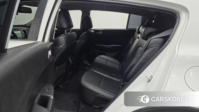 Kia Sportage 4th Generation 2018 Белый из Кореи, фото 3