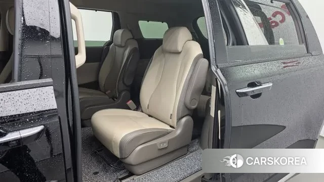 Kia Carnival 4th generation 2023 Черный из Кореи, фото 3