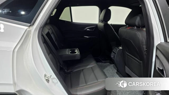 Chevrolet (GM Daewoo) Trax Crossover 2023 Белый из Кореи, фото 3