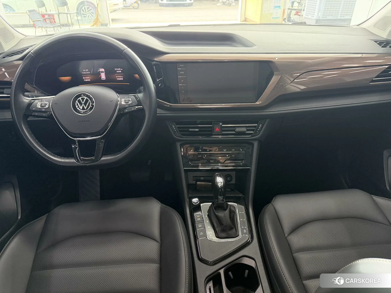 Volkswagen Tuyue 2022 Белый из Китая, фото 3