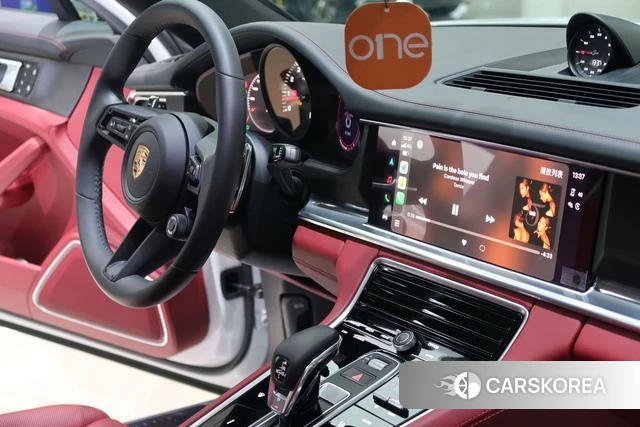 Porsche Panamera 2024 Белый из Китая, фото 3