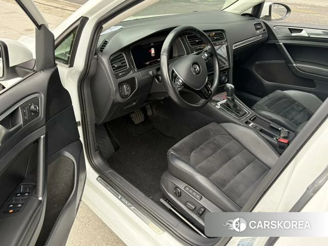 Volkswagen Golf 2020 Белый из Китая, фото 3