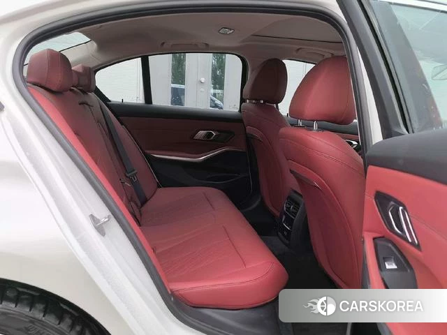 BMW 3 series 2025 Белый из Китая, фото 3