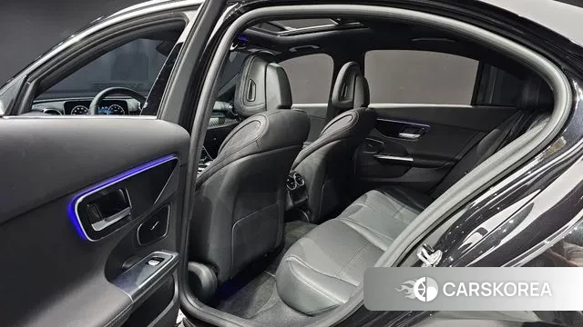 Mercedes-Benz C-Class W206 2024 Черный из Кореи, фото 3