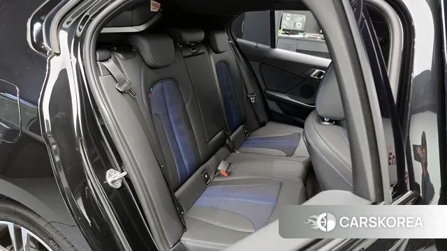 BMW 1 Series (F40) 2023 Черный из Кореи, фото 3