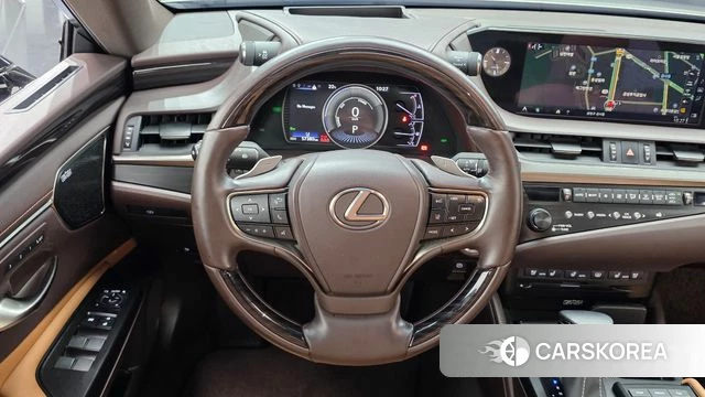 Lexus ES300h 7th generation 2019 Песочный из Кореи, фото 3