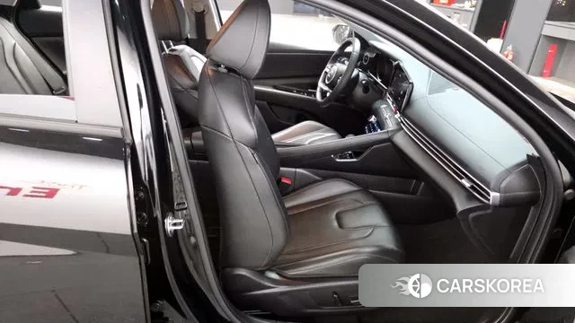 Hyundai Avante (CN7) 2022 Черный из Кореи, фото 3