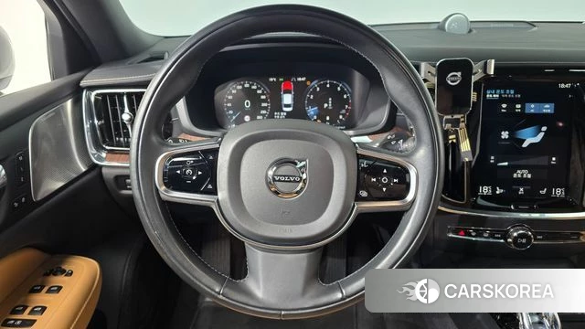 Volvo S60 3rd generation 2021 Серебристо-серый из Кореи, фото 3