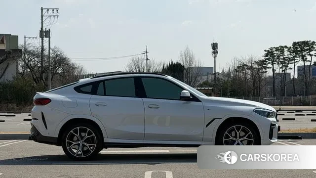 BMW X6 (G06) 2022 Белый из Кореи, фото 3