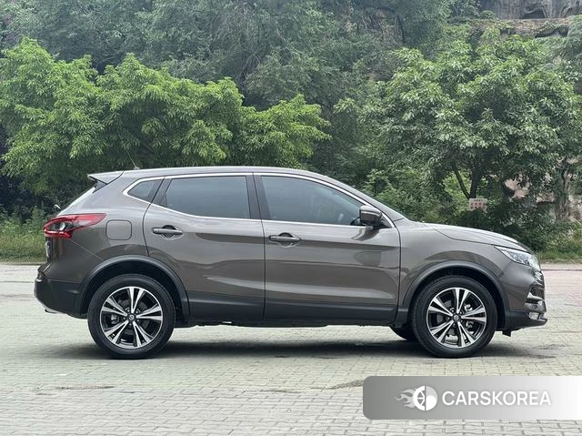 Nissan Qashqai 2021 Темно-серый из Китая, фото 3