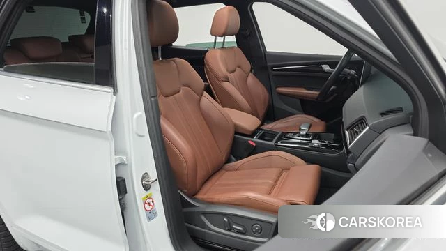 Audi Q5 (FY) 2022 Белый из Кореи, фото 3