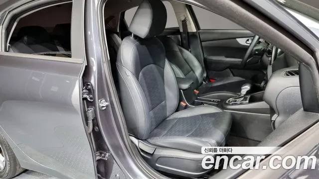 Kia The New K3 2nd generation 2021 Серый из Кореи, фото 3