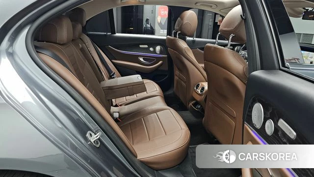Mercedes-Benz E-Class W213 2019 Серый из Кореи, фото 3