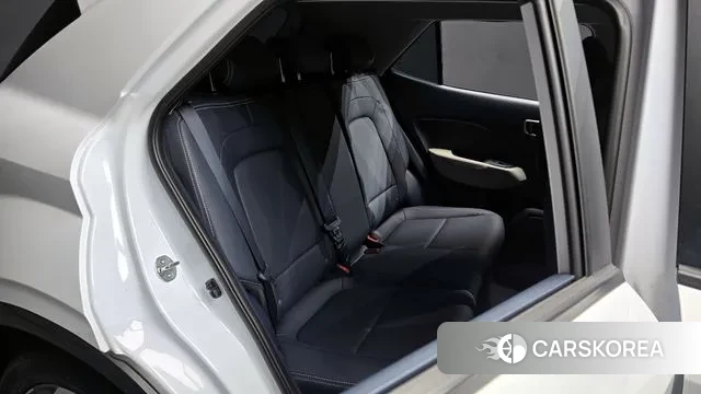 Hyundai Venue 2024 Белый из Кореи, фото 3