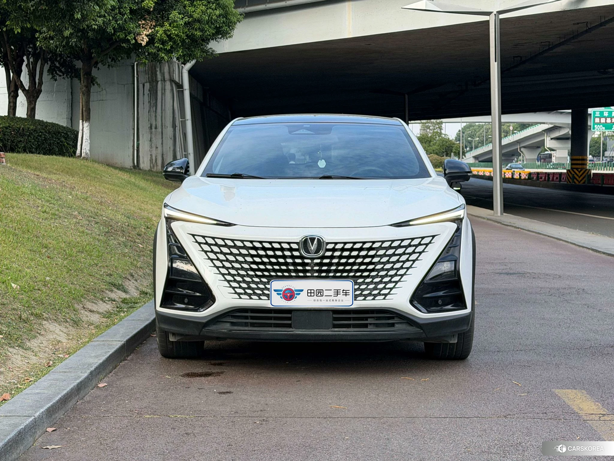 Chang'an UNI-T 2021 Белый из Китая, фото 3