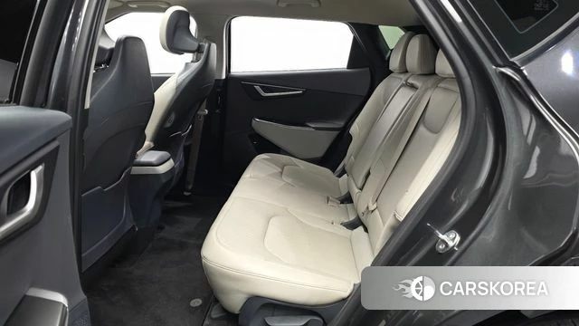 Kia EV6 2023 Серый из Кореи, фото 3