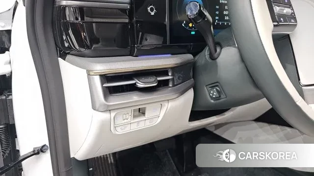 Hyundai Grandeur Hybrid (GN7) 2023 Белый из Кореи, фото 3