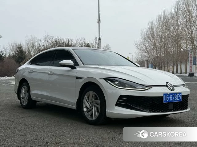 Volkswagen Lingdu 2023 Белый из Китая, фото 3