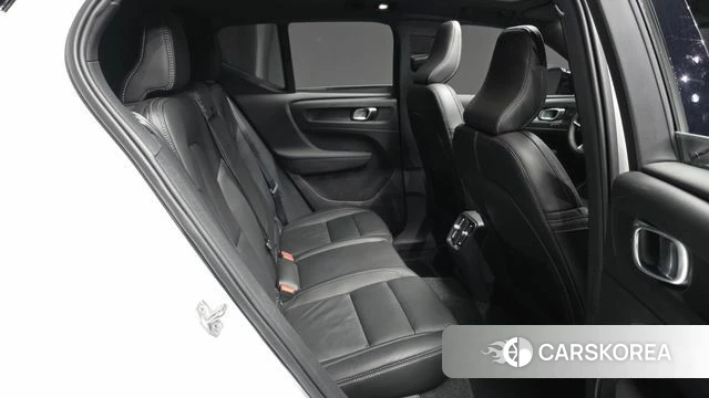 Volvo XC40 Richards 2022 Белый из Кореи, фото 3