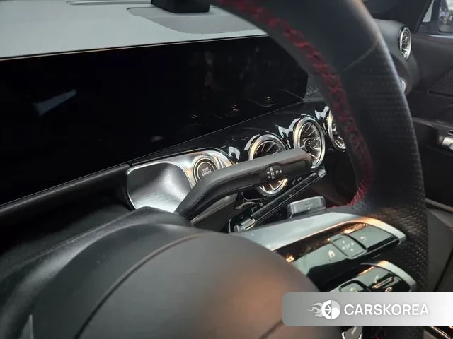 Mercedes-Benz GLB-Class X247 2025 Черный из Кореи, фото 3