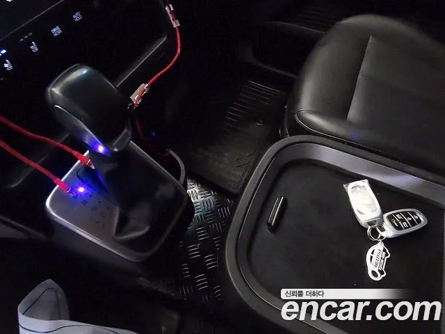 Hyundai Staria 2021 Серебряный из Кореи, фото 3