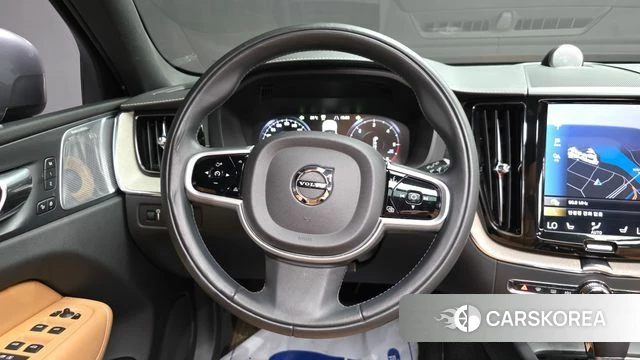 Volvo XC60 second Generation 2018 Серый из Кореи, фото 3