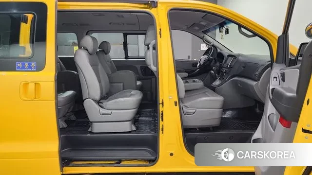 Hyundai The New Grand Starex 2018 Желтый из Кореи, фото 3