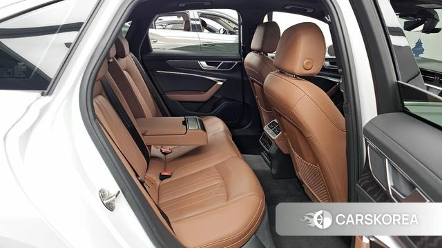 Audi A6 (C8) 2023 Белый из Кореи, фото 3
