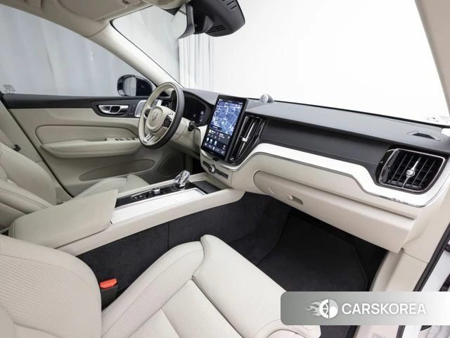Volvo XC60 second Generation 2025 Белый из Кореи, фото 3